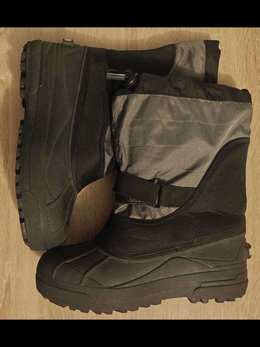 Columbia Childrens Powderbug Plus II 2 Winter Boot SIZE 6